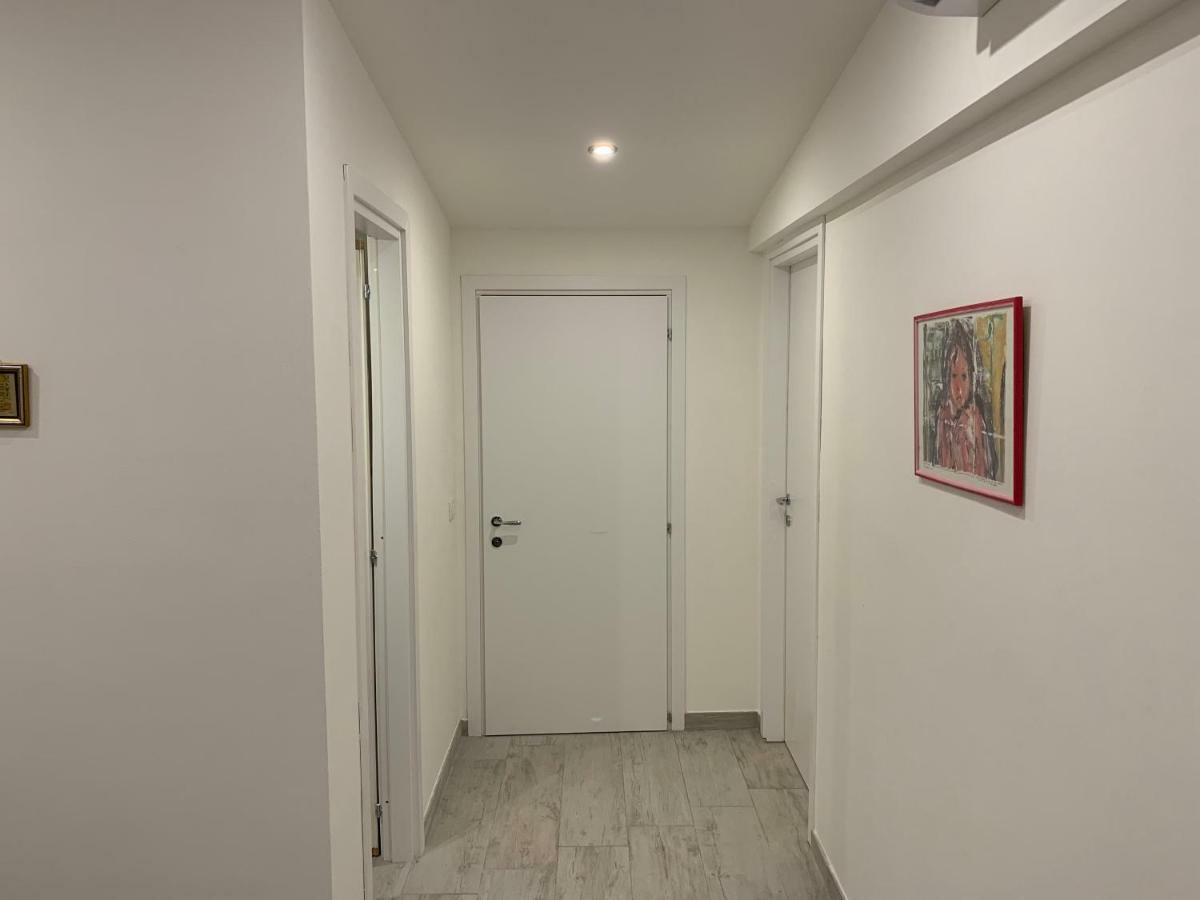 Deni'S Apartments Per 4 Syracuse Ngoại thất bức ảnh