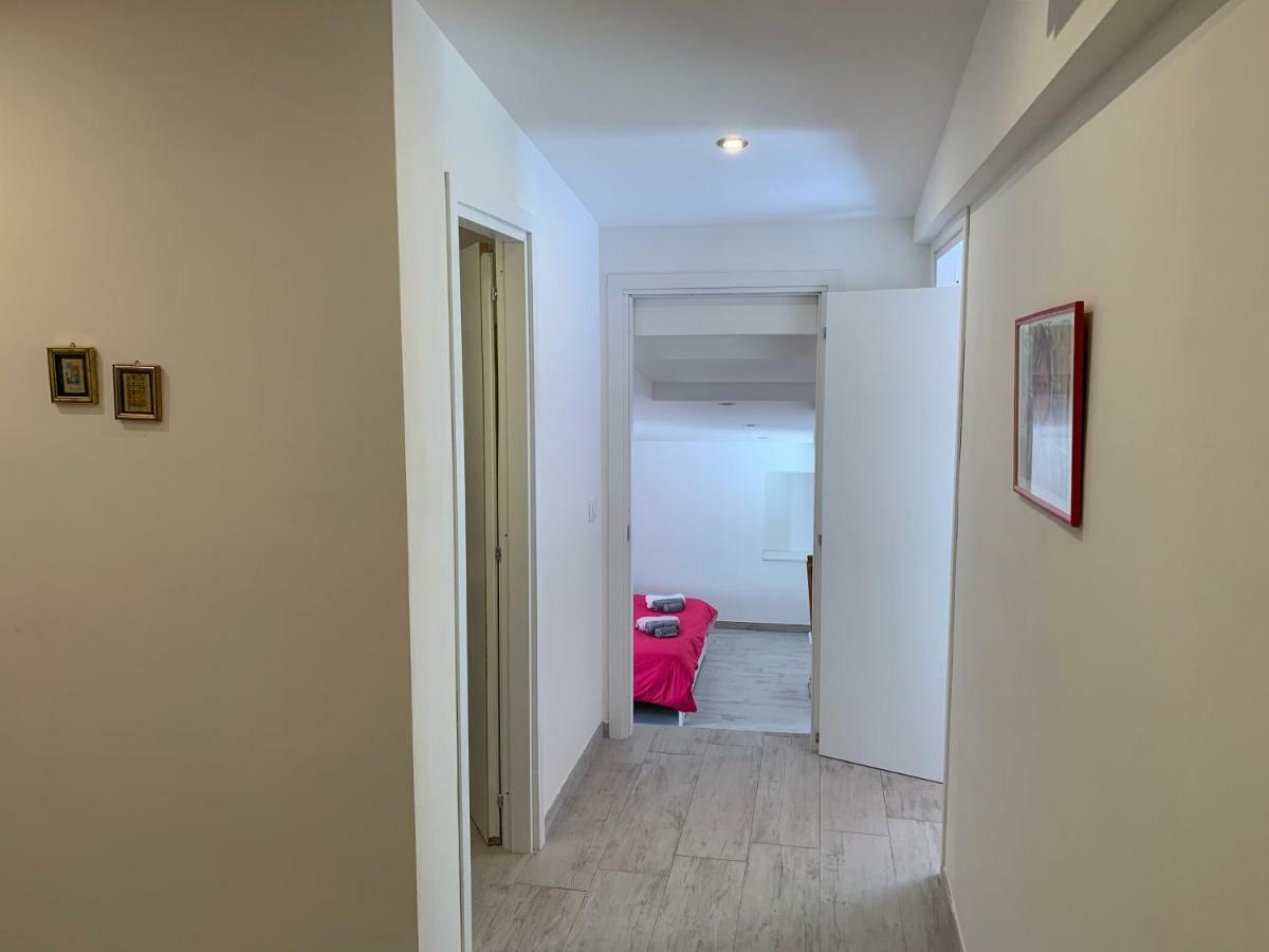 Deni'S Apartments Per 4 Syracuse Ngoại thất bức ảnh