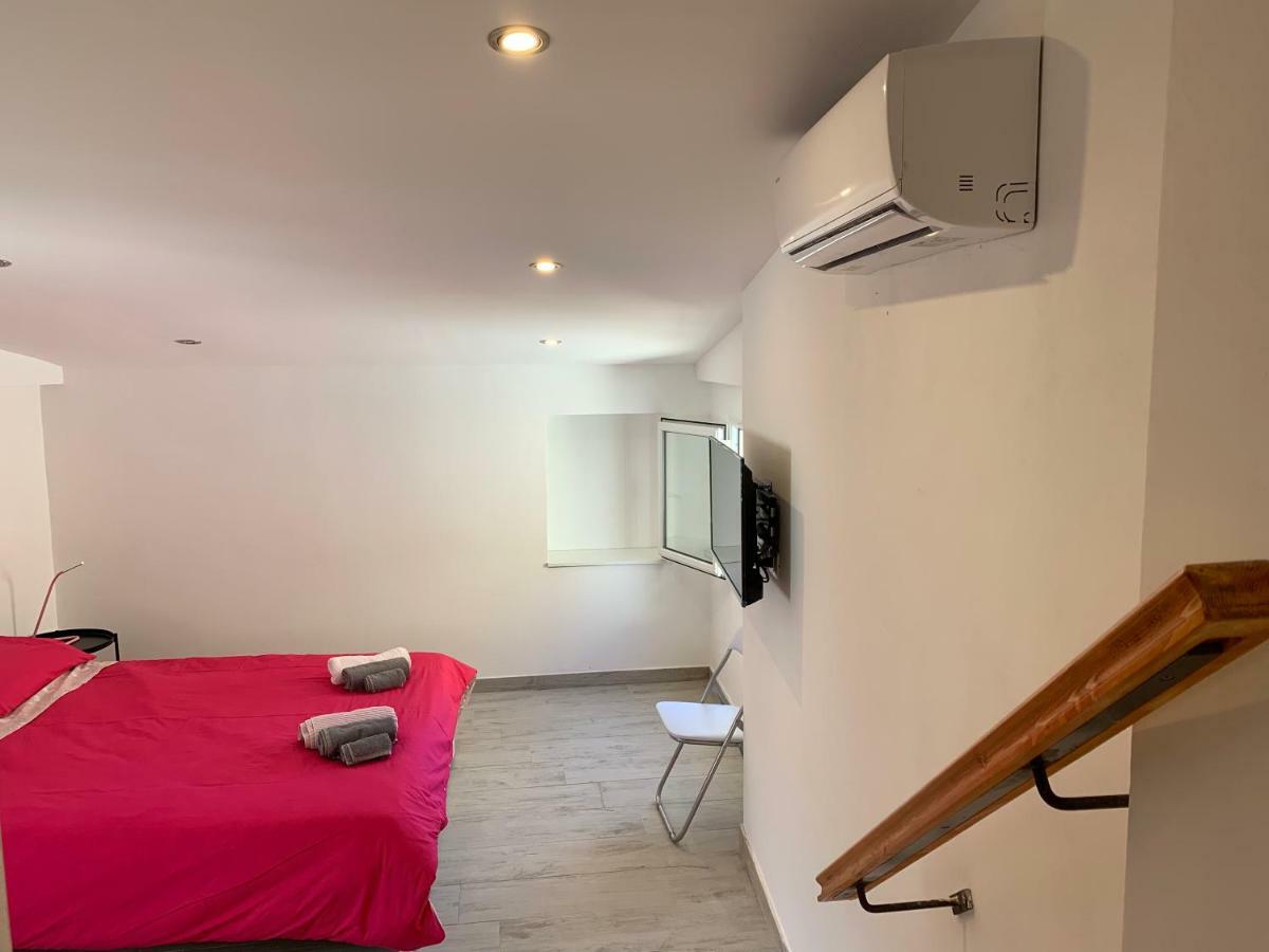 Deni'S Apartments Per 4 Syracuse Ngoại thất bức ảnh