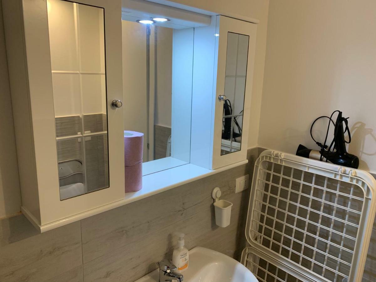 Deni'S Apartments Per 4 Syracuse Ngoại thất bức ảnh