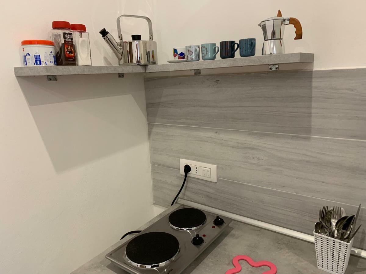 Deni'S Apartments Per 4 Syracuse Ngoại thất bức ảnh