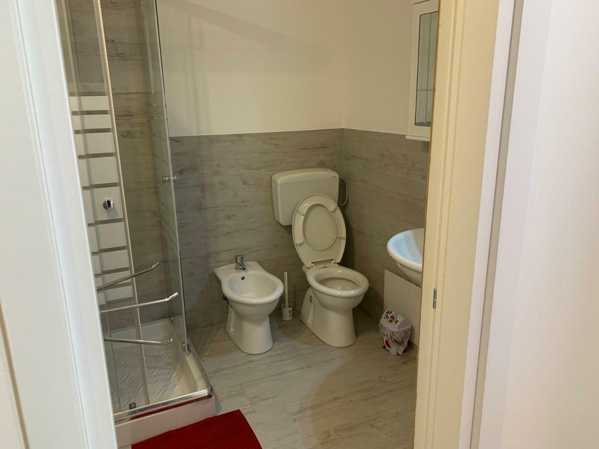 Deni'S Apartments Per 4 Syracuse Ngoại thất bức ảnh
