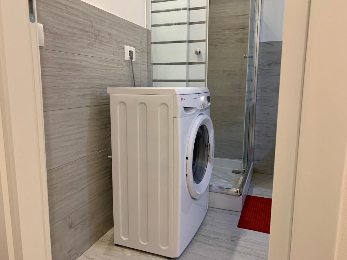 Deni'S Apartments Per 4 Syracuse Ngoại thất bức ảnh