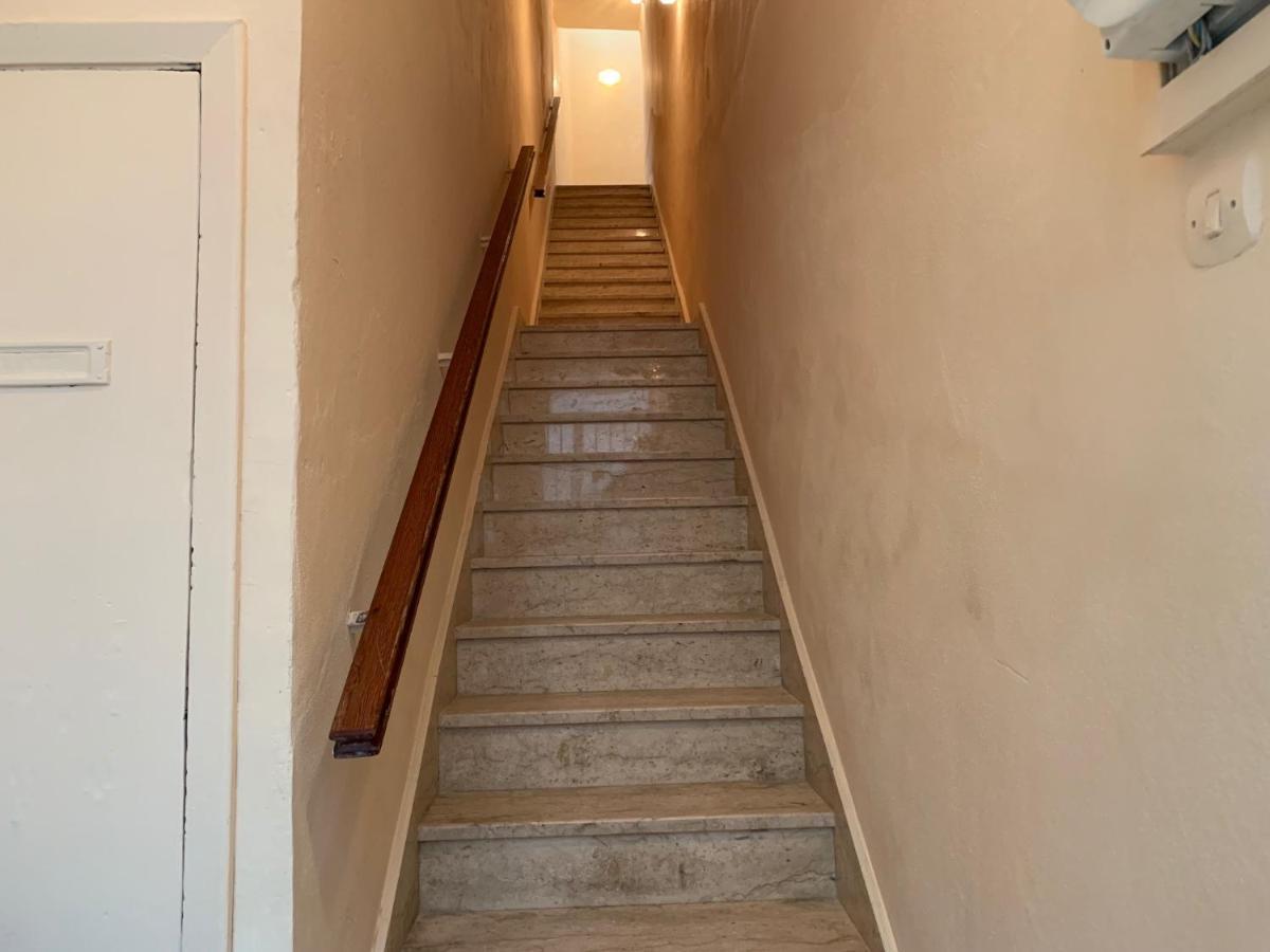 Deni'S Apartments Per 4 Syracuse Ngoại thất bức ảnh